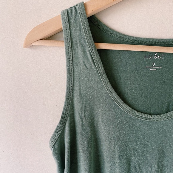 Tank top - Picture 2 of 3